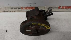 Gebruikte Servopomp Nissan Terrano II (R20/TR50) 2.4 SE,SLX 12V Prijs op aanvraag aangeboden door N Kossen Autorecycling BV