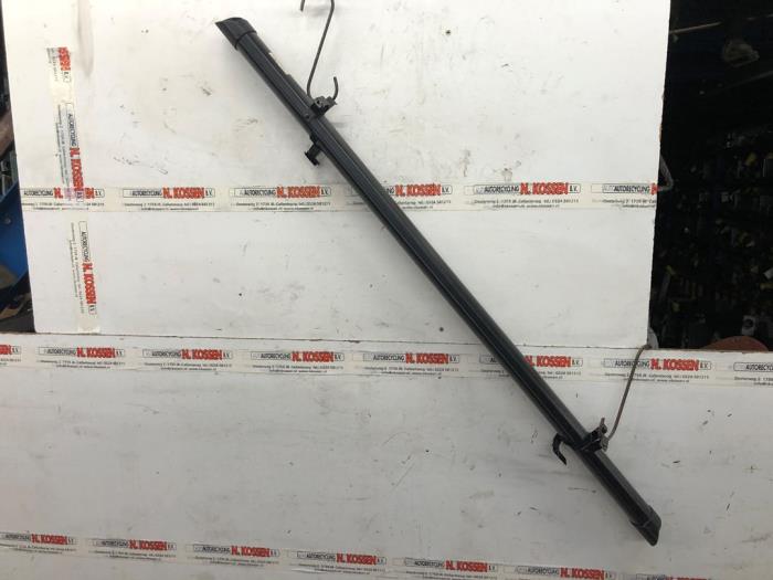 Windscherm van een Volkswagen Golf III Cabrio Restyling (1E7) 1.8 Kat. 2001