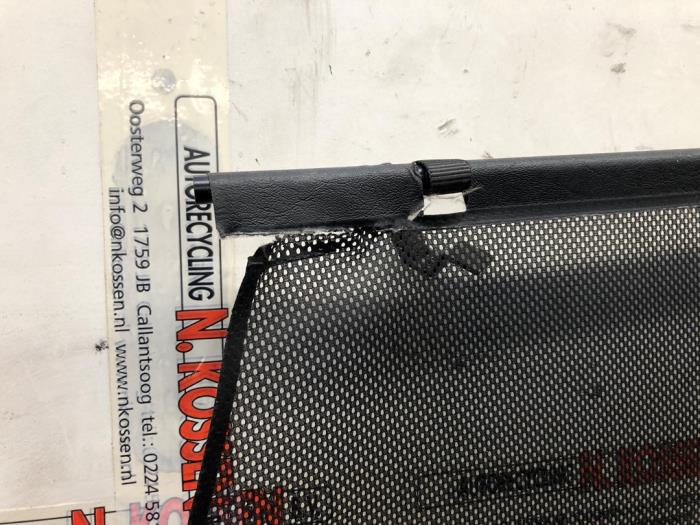 Windscherm van een Volkswagen Golf III Cabrio Restyling (1E7) 1.8 Kat. 2001