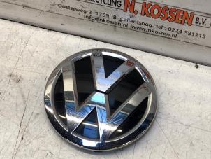 Gebruikte Embleem Volkswagen Golf VII (AUA) 1.4 TSI BlueMotion Technology 125 16V Prijs op aanvraag aangeboden door N Kossen Autorecycling BV