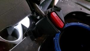 Gebruikte Veiligheidsgordel Insteek midden-achter Toyota Aygo (B40) 1.0 12V VVT-i Prijs op aanvraag aangeboden door N Kossen Autorecycling BV