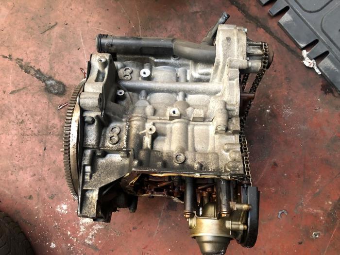 Gebruikte Motor Onderblok Volkswagen Polo Prijs op aanvraag aangeboden door N Kossen Autorecycling BV