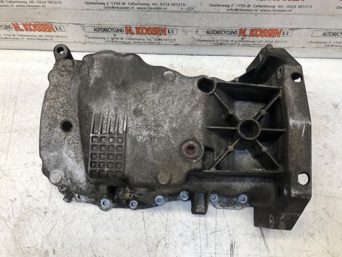 Gebruikte Carterpan Renault Clio III (BR/CR) 1.4 16V Prijs op aanvraag aangeboden door N Kossen Autorecycling BV