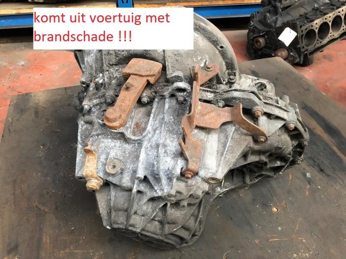 Gebruikte Versnellingsbak Renault Master III (MA/MB/MC/MD/MH/MF/MG/MH) 2.3 dCi 16V Prijs op aanvraag aangeboden door N Kossen Autorecycling BV