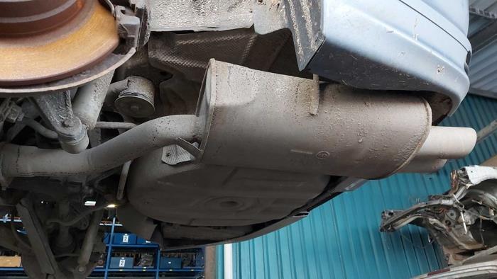 Gebruikte Uitlaat Einddemper BMW 3 serie (E46/4) 318i Prijs op aanvraag aangeboden door N Kossen Autorecycling BV