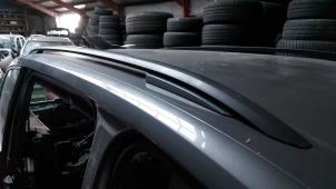 Gebruikte Dakrail rechts Seat Alhambra (7N) 2.0 TDI 16V Prijs op aanvraag aangeboden door N Kossen Autorecycling BV