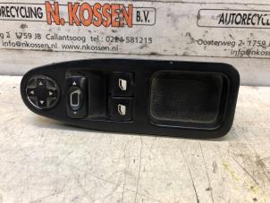 Gebruikte Elektrisch Raam Schakelaar Citroen Jumpy (G9) 1.6 HDI 16V Prijs op aanvraag aangeboden door N Kossen Autorecycling BV
