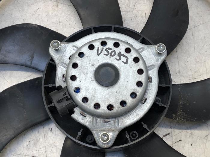 Koelvin van een Peugeot Boxer (U9) 2.2 Blue HDi 140 2020