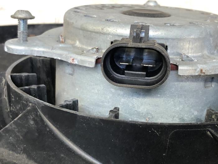 Koelvin van een Peugeot Boxer (U9) 2.2 Blue HDi 140 2020