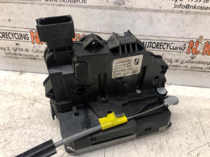 Deurslot Mechaniek 2Deurs rechts van een Peugeot Boxer (U9) 2.2 Blue HDi 140 2020