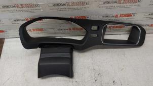 Gebruikte Dashboard deel Volvo V40 Prijs op aanvraag aangeboden door N Kossen Autorecycling BV