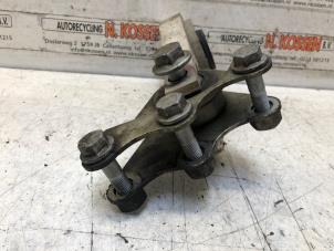 Gebruikte Versnellingsbak Steun Peugeot Boxer (U9) 2.2 Blue HDi 140 Prijs op aanvraag aangeboden door N Kossen Autorecycling BV