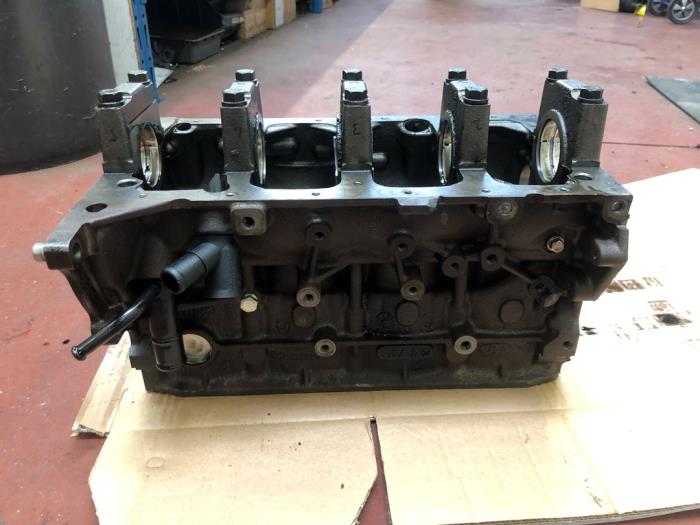 Gebruikte Draaiend Gedeelte motor Ford Transit Connect 1.8 TDCi 90 Prijs op aanvraag aangeboden door N Kossen Autorecycling BV