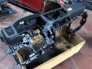 Gebruikte Dashboard MAN TGE 2.0 TDI Prijs op aanvraag aangeboden door N Kossen Autorecycling BV