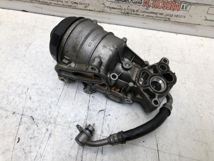 Gebruikte Oliefilterhuis Volvo XC90 I 2.9 T6 24V Prijs op aanvraag aangeboden door N Kossen Autorecycling BV