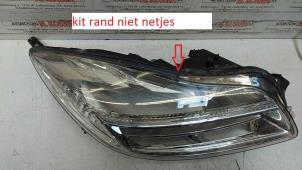 Gebruikte Koplamp rechts Opel Insignia 1.6 Turbo 16V Ecotec Prijs op aanvraag aangeboden door N Kossen Autorecycling BV
