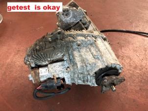 Gebruikte Tussenbak 4x4 Volkswagen Touareg (7LA/7L6) 4.2 V8 40V Prijs op aanvraag aangeboden door N Kossen Autorecycling BV