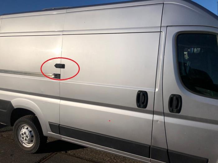 Slot Cilinder achter van een Peugeot Boxer (U9) 2.2 Blue HDi 140 2020