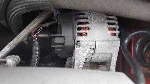 Gebruikte Dynamo Renault Megane II (BM/CM) 1.6 16V Autom. Prijs op aanvraag aangeboden door N Kossen Autorecycling BV