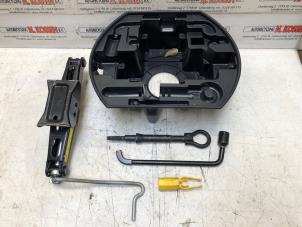 Gebruikte Krikset Citroen DS3 (SA) 1.6 e-HDi Prijs op aanvraag aangeboden door N Kossen Autorecycling BV