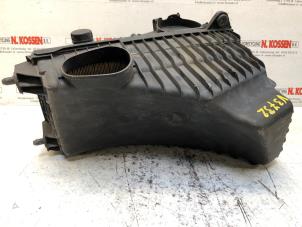 Gebruikte Luchtfilterhuis Volkswagen Touareg (7LA/7L6) 4.2 V8 40V Prijs op aanvraag aangeboden door N Kossen Autorecycling BV