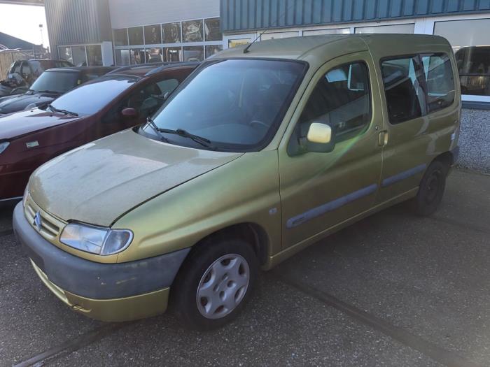 Gebruikte Versnellingsbak Citroen Berlingo Cinqspace, Multispace 1.8 Prijs op aanvraag aangeboden door N Kossen Autorecycling BV