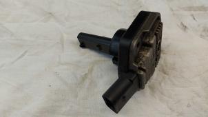 Gebruikte Olie niveau sensor Audi TT Prijs op aanvraag aangeboden door N Kossen Autorecycling BV