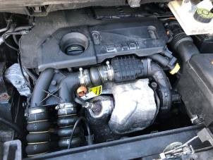 Gebruikte Cilinderkop Peugeot 5008 I (0A/0E) Prijs op aanvraag aangeboden door N Kossen Autorecycling BV