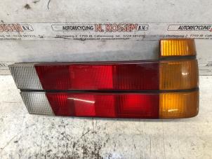 Gebruikte Achterlicht rechts Alfa Romeo 75 Prijs op aanvraag aangeboden door N Kossen Autorecycling BV