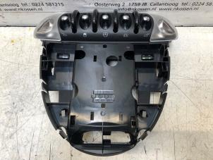 Gebruikte Schakelaar Mini Mini (R56) 1.6 16V Cooper S Prijs op aanvraag aangeboden door N Kossen Autorecycling BV