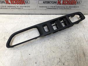 Gebruikte Dashboard deel Renault Clio IV Estate/Grandtour (7R) 0.9 Energy TCE 90 12V Prijs op aanvraag aangeboden door N Kossen Autorecycling BV