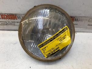 Gebruikte Rechter Koplamp Volvo 66 Prijs op aanvraag aangeboden door N Kossen Autorecycling BV