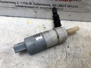 Gebruikte Ruitensproeierpomp voor Mini Mini (R56) 1.6 16V Cooper S Prijs op aanvraag aangeboden door N Kossen Autorecycling BV