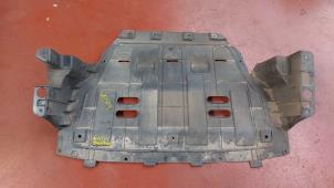 Gebruikte Bumper onderplaat Hyundai Ioniq EV 38 kWh Prijs op aanvraag aangeboden door N Kossen Autorecycling BV