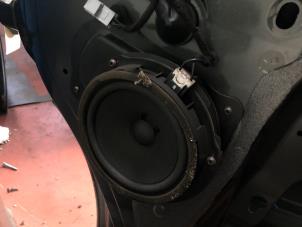 Gebruikte Speaker Ford Transit Prijs op aanvraag aangeboden door N Kossen Autorecycling BV