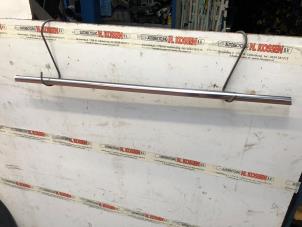 Gebruikte Raamlikker Volkswagen Touareg Prijs op aanvraag aangeboden door N Kossen Autorecycling BV