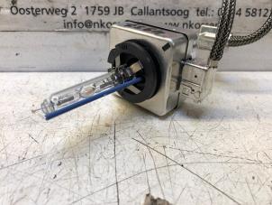 Gebruikte Xenon Lamp Volkswagen Touareg Prijs op aanvraag aangeboden door N Kossen Autorecycling BV