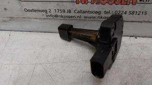 Gebruikte Olie niveau sensor Volvo XC60 I (DZ) 3.2 24V AWD Prijs op aanvraag aangeboden door N Kossen Autorecycling BV