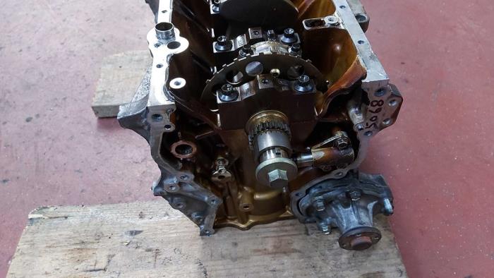 Motor Onderblok van een Suzuki Splash 1.2 16V 2008