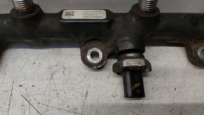 Gebruikte Brandstofdruk sensor Fiat Talento 2.0 EcoJet BiTurbo 145 Prijs op aanvraag aangeboden door N Kossen Autorecycling BV