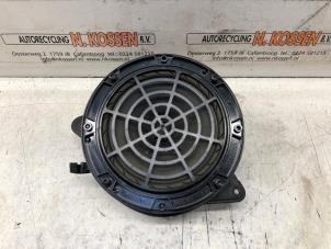 Gebruikte Luidspreker Peugeot 5008 I (0A/0E) Prijs op aanvraag aangeboden door N Kossen Autorecycling BV