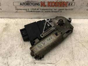 Gebruikte Schuifdak Motor BMW X5 (E53) 4.4 V8 32V Prijs op aanvraag aangeboden door N Kossen Autorecycling BV