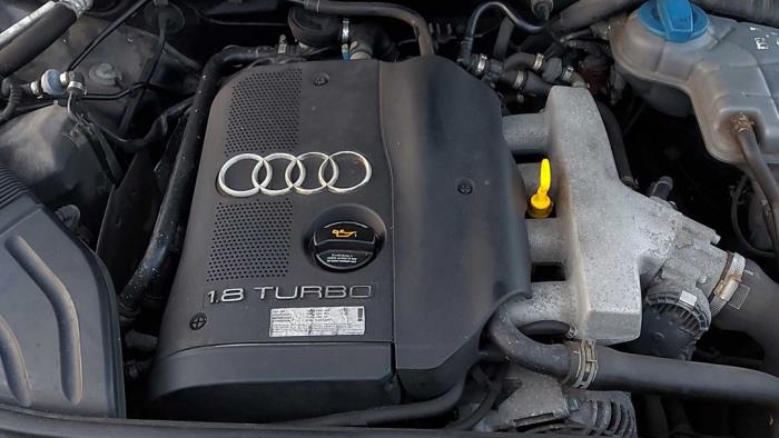 Gebruikte Motor Audi A4 Avant (B6) 1.8 T 20V Prijs op aanvraag aangeboden door N Kossen Autorecycling BV