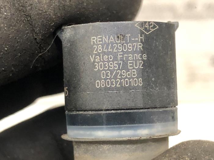 PDC Sensor van een Fiat Talento 2.0 EcoJet BiTurbo 145 2021