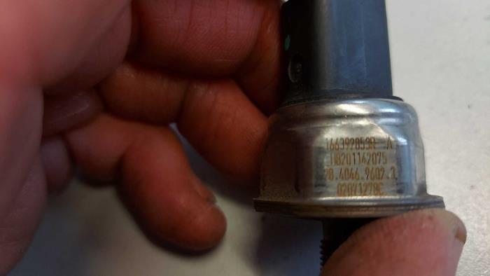 Brandstofdruk sensor van een Dacia Lodgy (JS) 1.2 TCE 16V 2018