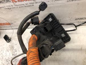 Gebruikte Oplaadpunt stekker aansluiting Hyundai Ioniq EV 38 kWh Prijs op aanvraag aangeboden door N Kossen Autorecycling BV