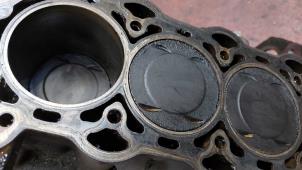 Gebruikte Zuiger Opel Corsa Prijs op aanvraag aangeboden door N Kossen Autorecycling BV