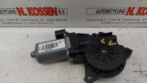 Gebruikte Motor electrisch raam Alfa Romeo 159 Sportwagon (939BX) 2.2 JTS 16V Prijs op aanvraag aangeboden door N Kossen Autorecycling BV