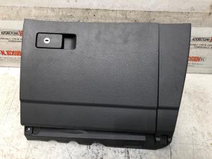 Gebruikte Dashboardkastje Seat Alhambra (7N) 2.0 TDI 16V Prijs op aanvraag aangeboden door N Kossen Autorecycling BV