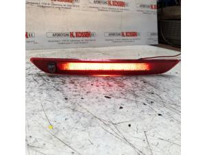 Gebruikte Extra Remlicht midden Ford Fiesta 5 (JD/JH) 1.3 Prijs op aanvraag aangeboden door N Kossen Autorecycling BV